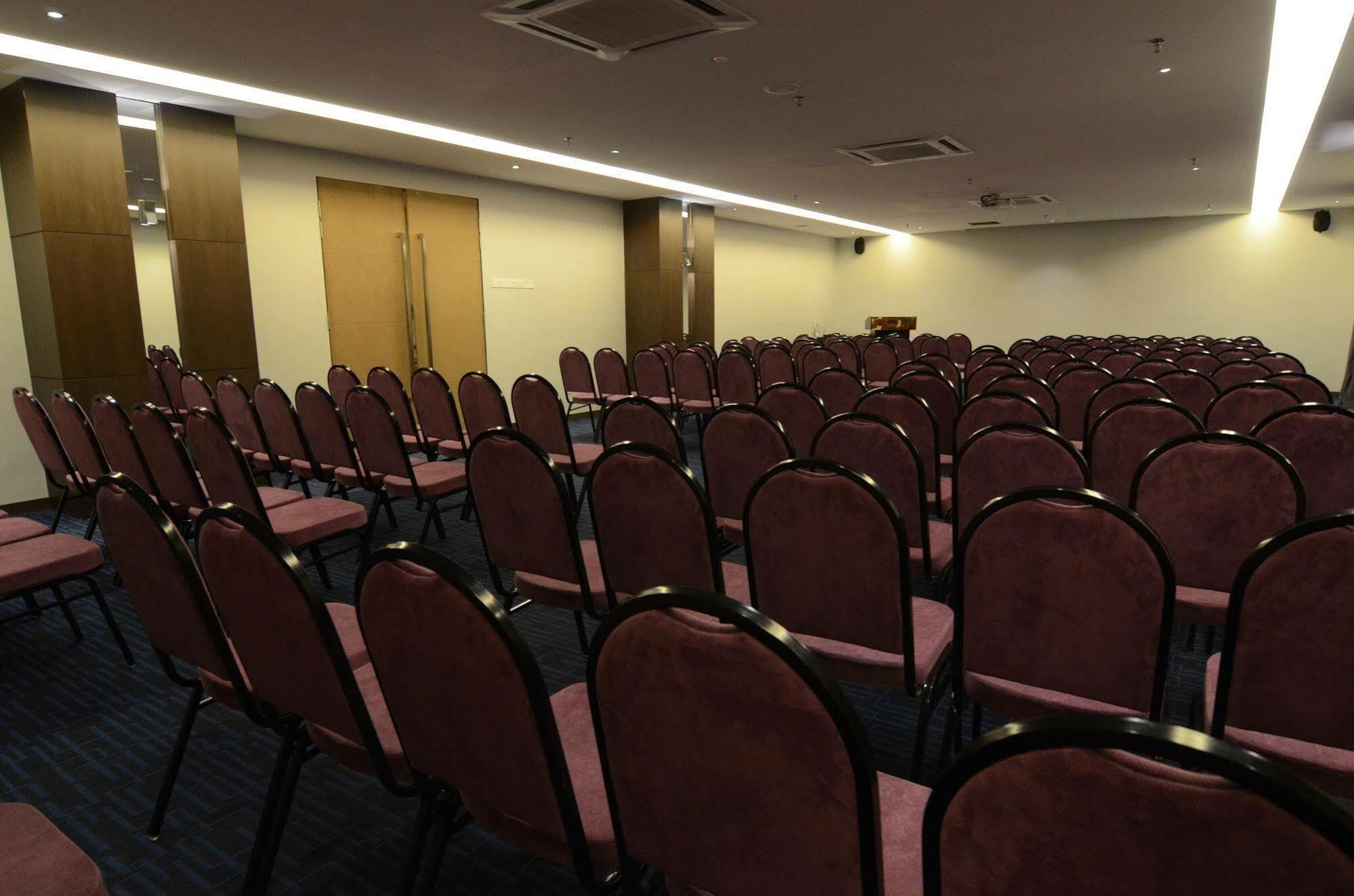 The Leverage Business Hotel Johor Bahru Dış mekan fotoğraf